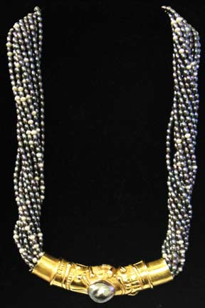 Diernany Pearl Necklace